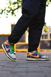 Nike SB Dunk Low Batman x Joker Multicolor