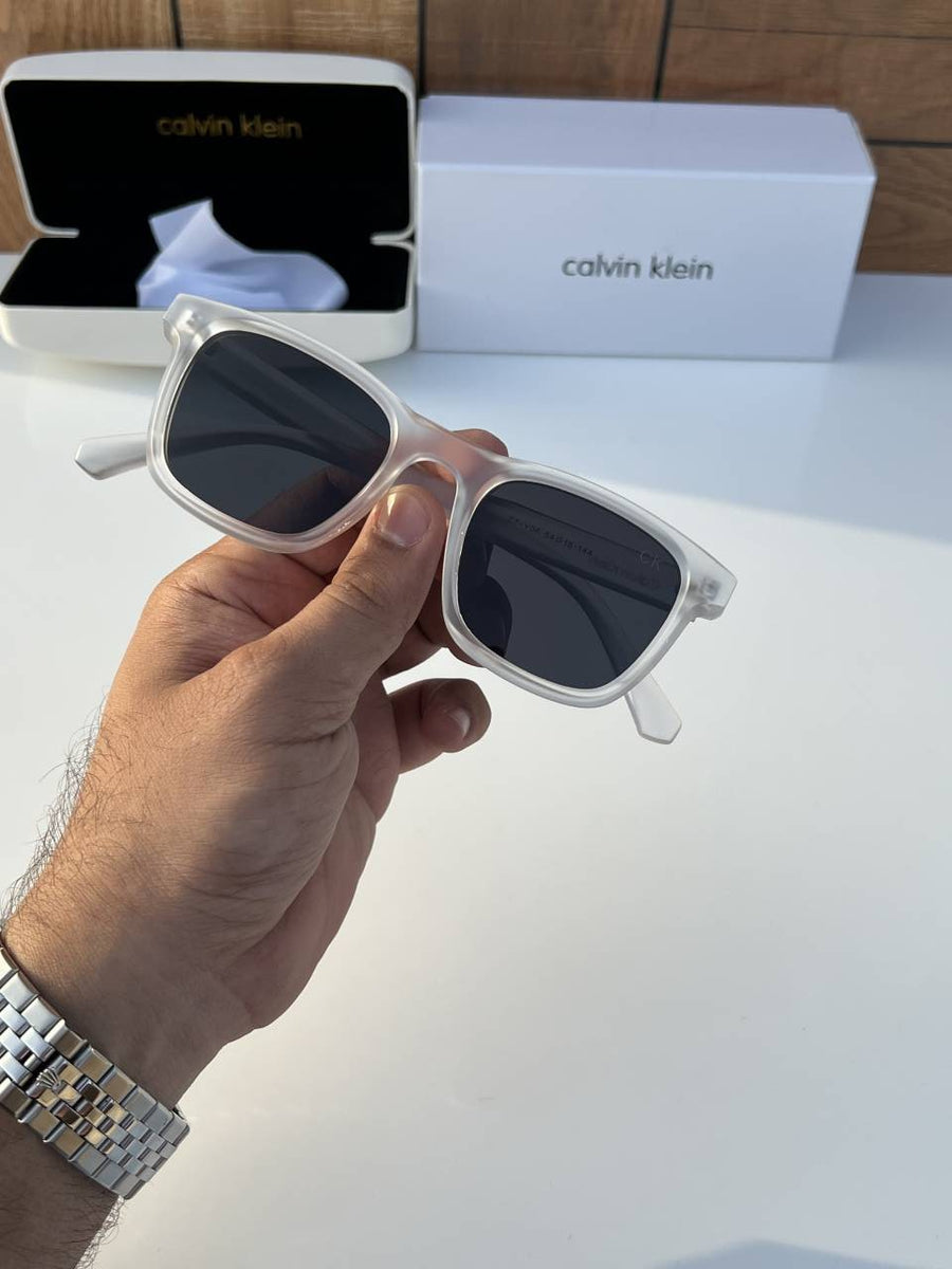 Calvin kline_Y06_white_black