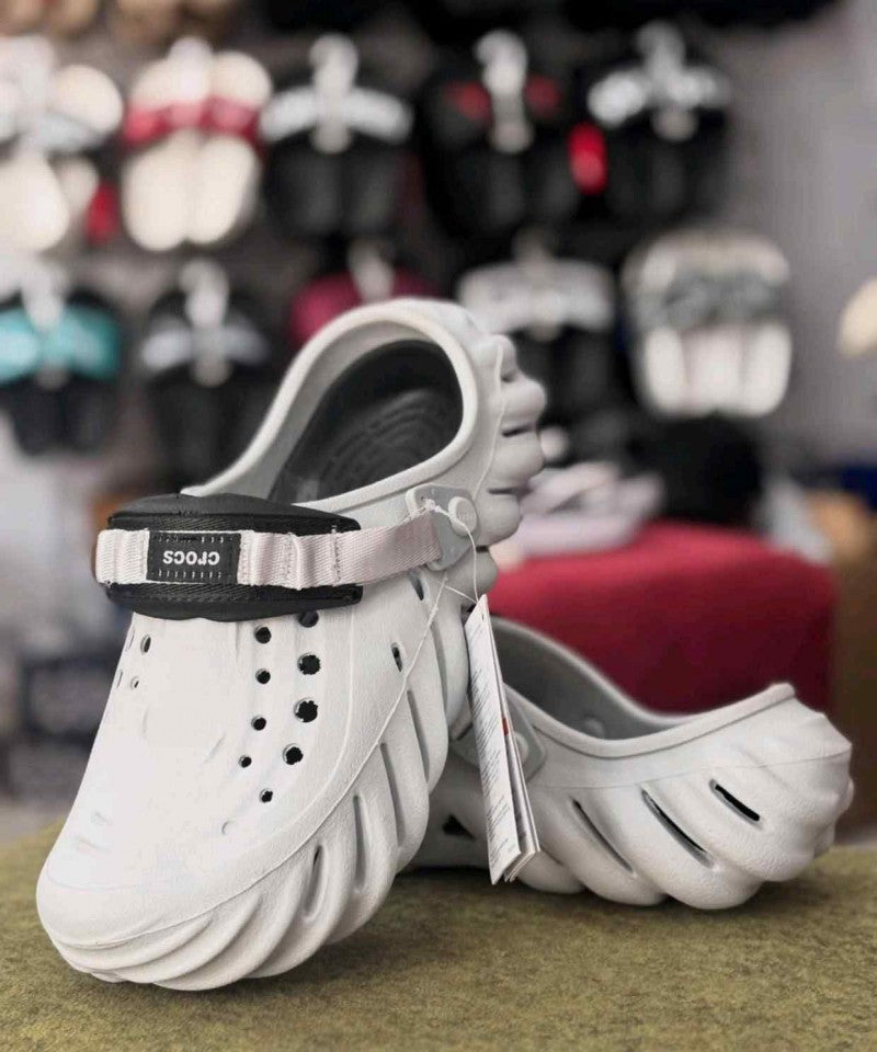 Crocs Echo Clogs (Atmosphere Grey Black)