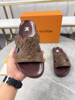 Louis Vuitton OASIS MULE PREMIUM SLIDE BROWN 002