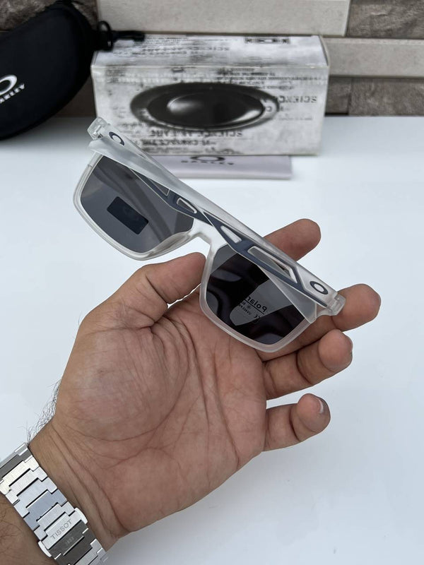 Oakley_3380_white_black