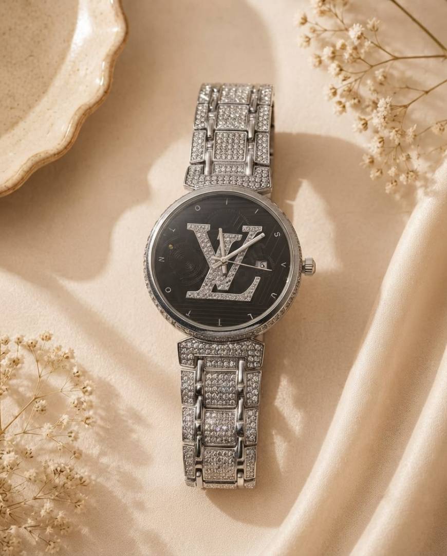 Louis Vuitton Tash Silver-Black