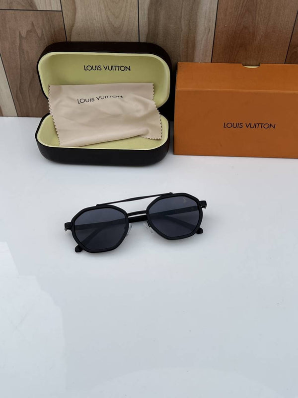 Louis Vuitton_98336_black
