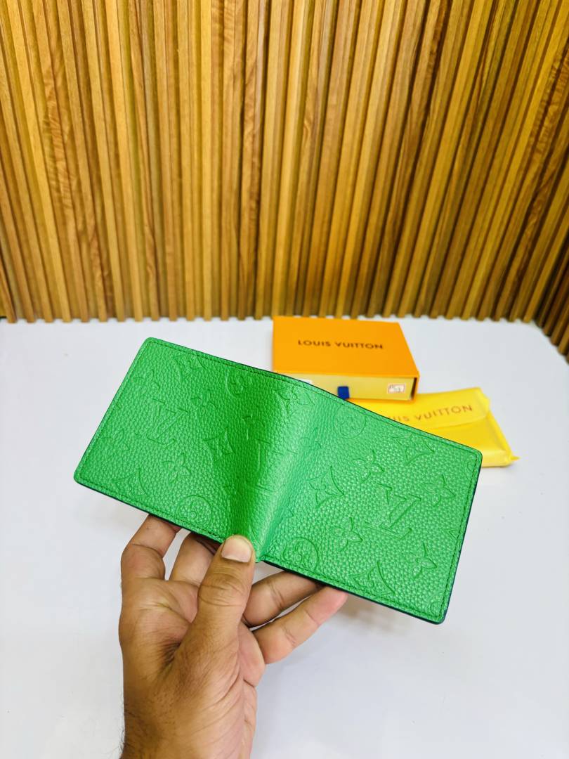 116 LV LOIUS VUTTON GREEN PREMIUM QUALITY WALLET