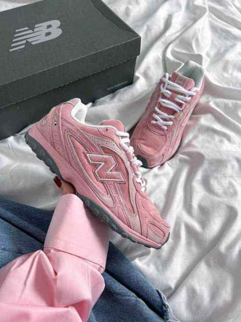 New Balence 204L pastel Pink for womens