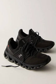 ON RUNNING CLOUDSWIFT 3 ALL BLACK