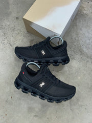 ON RUNNING CLOUDSWIFT 3 ALL BLACK