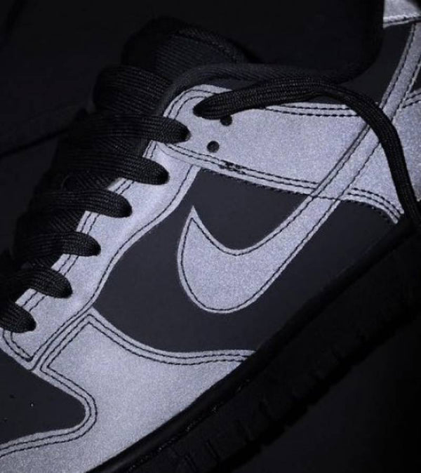 Nike sb DUNK LOW CYBER REFLECTIVE sale