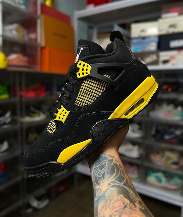 Nike AIR JORDAN 4 THUNDER YELLOW SEMI UA