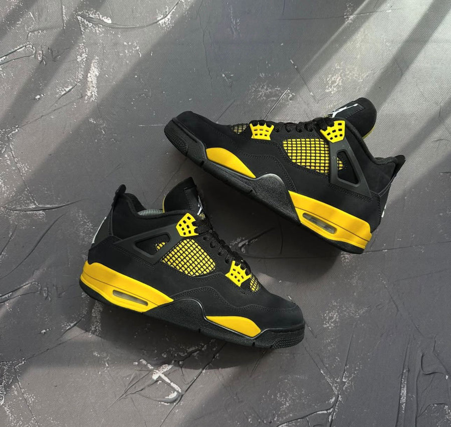 Nike AIR JORDAN 4 THUNDER YELLOW SEMI UA