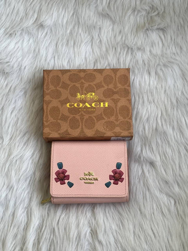 Coach_116_Pink_Trifold_Wallet_With_OriginalBox_DustCover_Premium