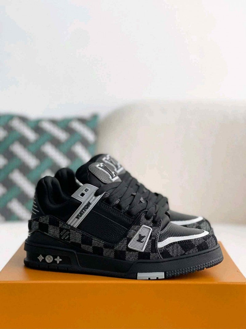 Louis Vuittonn LV Trainer Black Grey