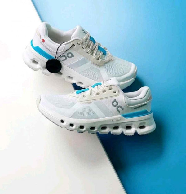 on cloudrunner 2 white horizon