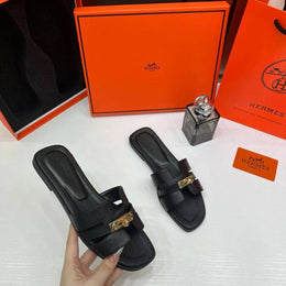 Hermes Paris Turn lock Black Oran Flats For Her With OG Box & Carry Bag H38-41 Black Slide