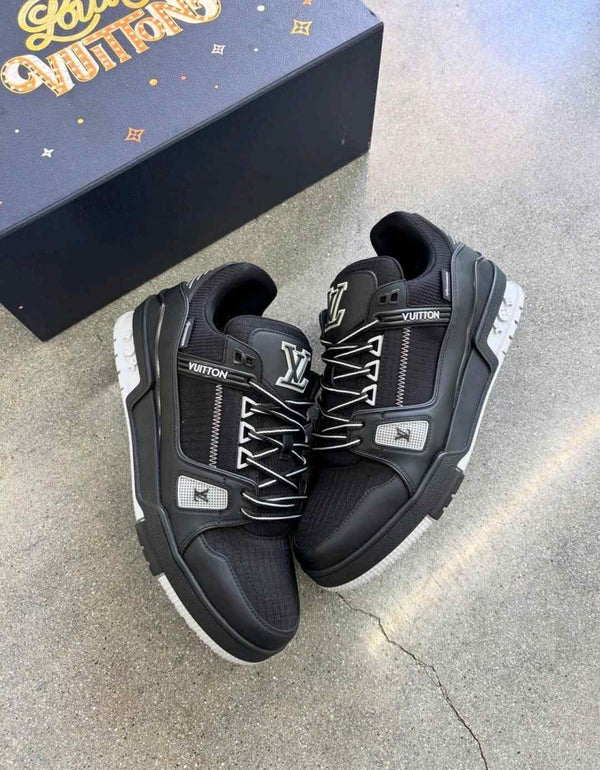 Louis Vuitton Sneaker Black Grey 844