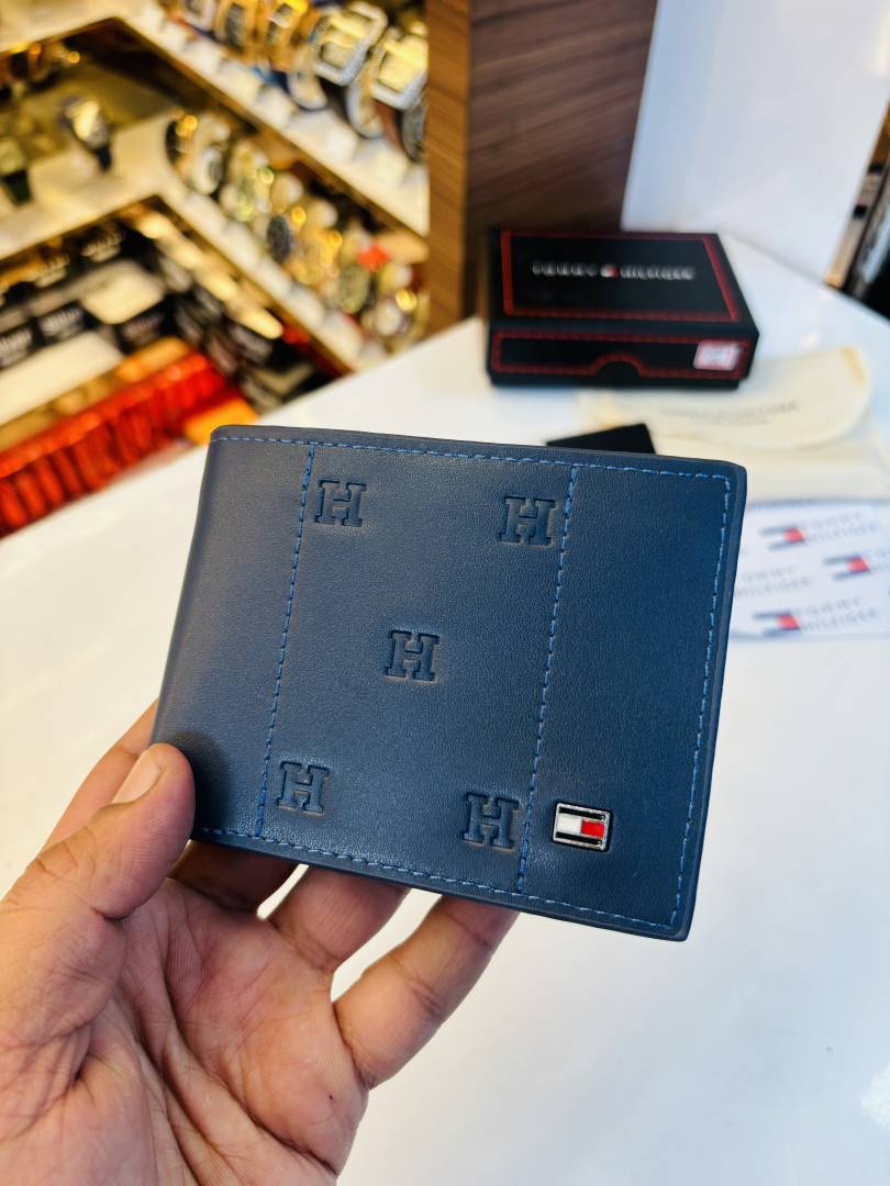 102 TOMMY HILFIGAR PREMIUM QUALITY WALLET