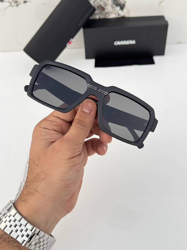 Carrera black