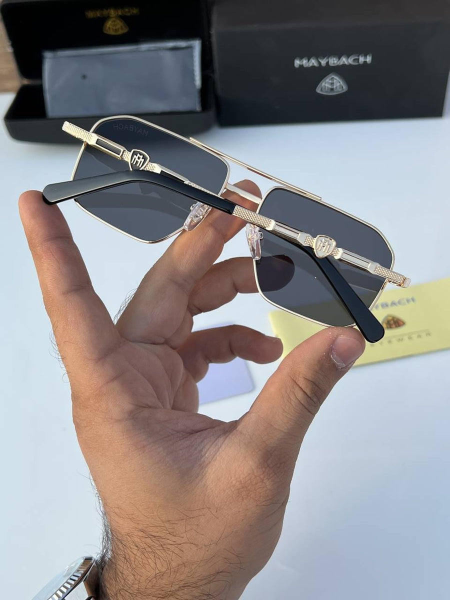 Maybach_1441_gold_black