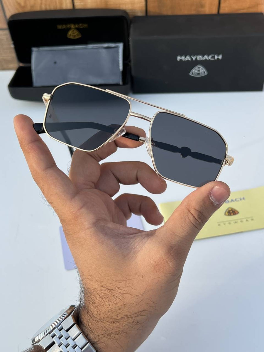 Maybach_1441_gold_black