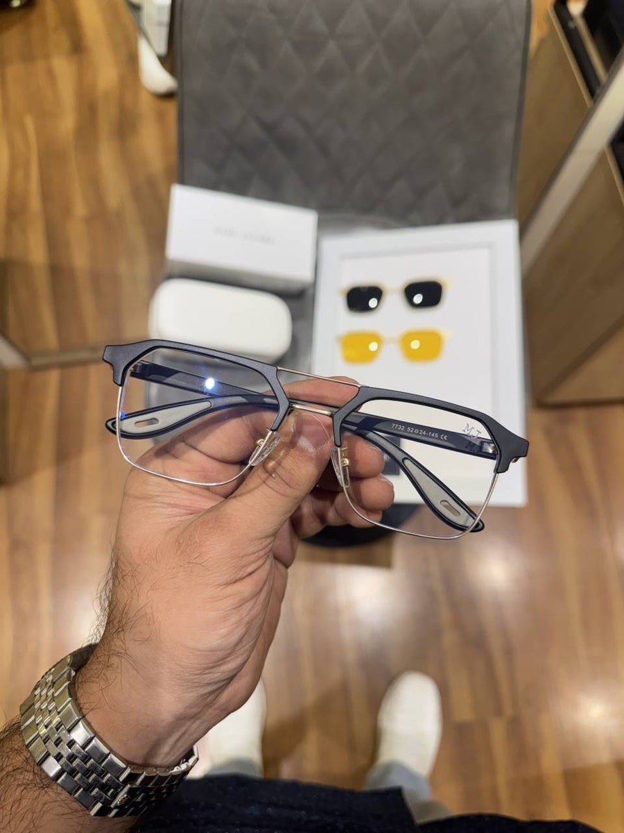 Marc_jacobs_7732_attachment_gold