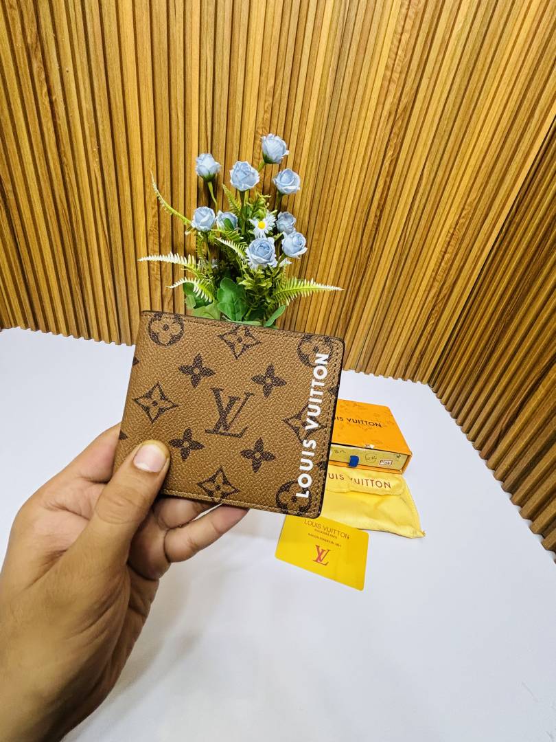 137 LV LOUIIS VUITTON PREMIUM QUALITY WALLET