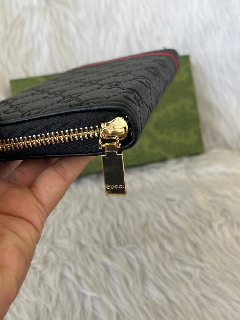Gucci_153_Zippy_LongWallet_With_OriginalBox