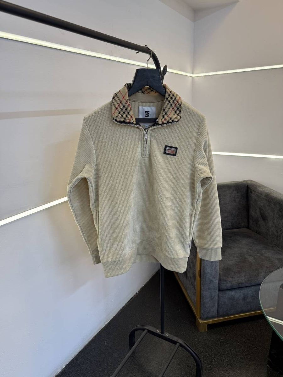 Burberry woollen knitted blend imported sweatshirt with steel logo on chest and brand zip cream