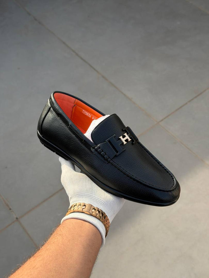 Hermes Leather Loffer T25834 Black style idea