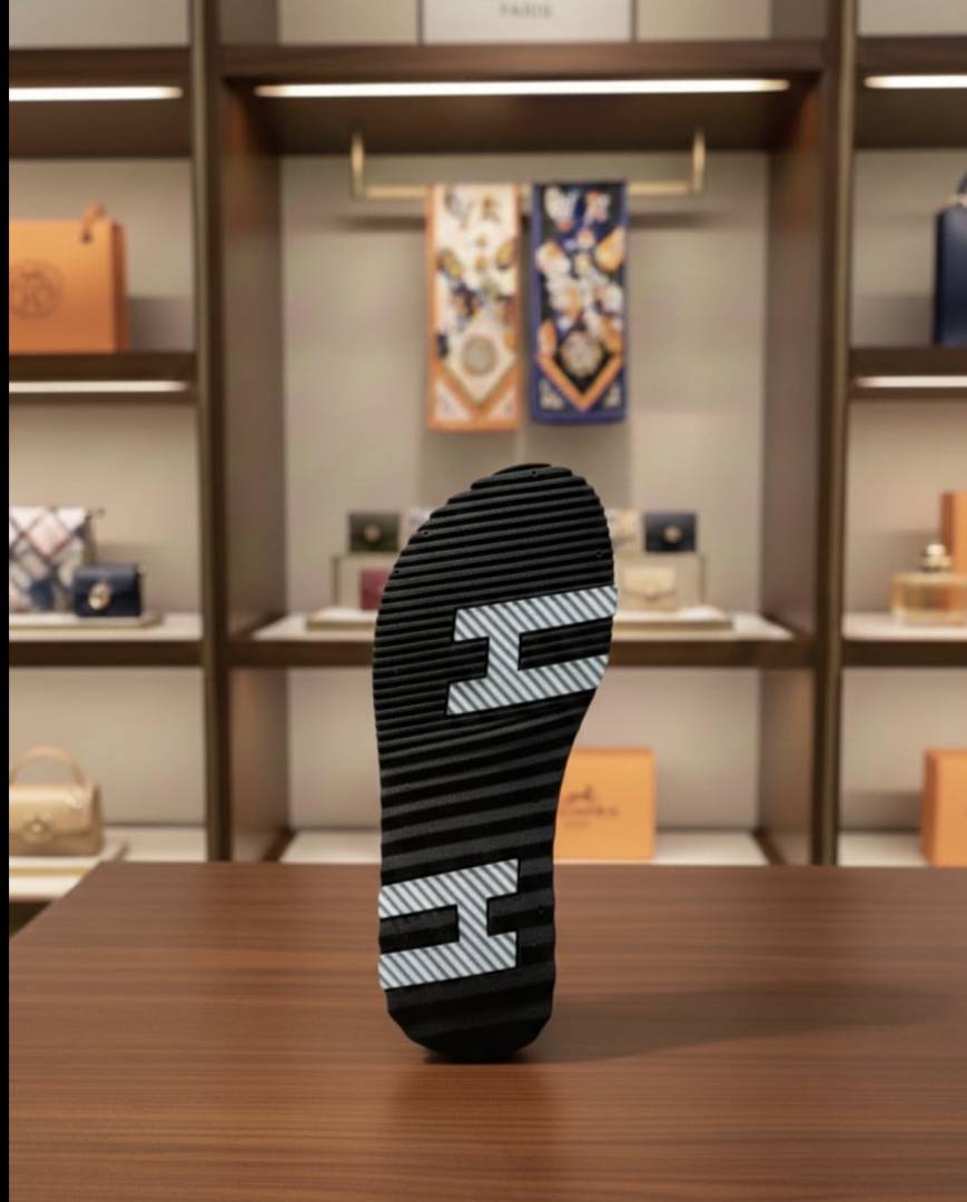 HERMMES INFRA THICK SOLE ITALIAN SLIDE BLACK 22