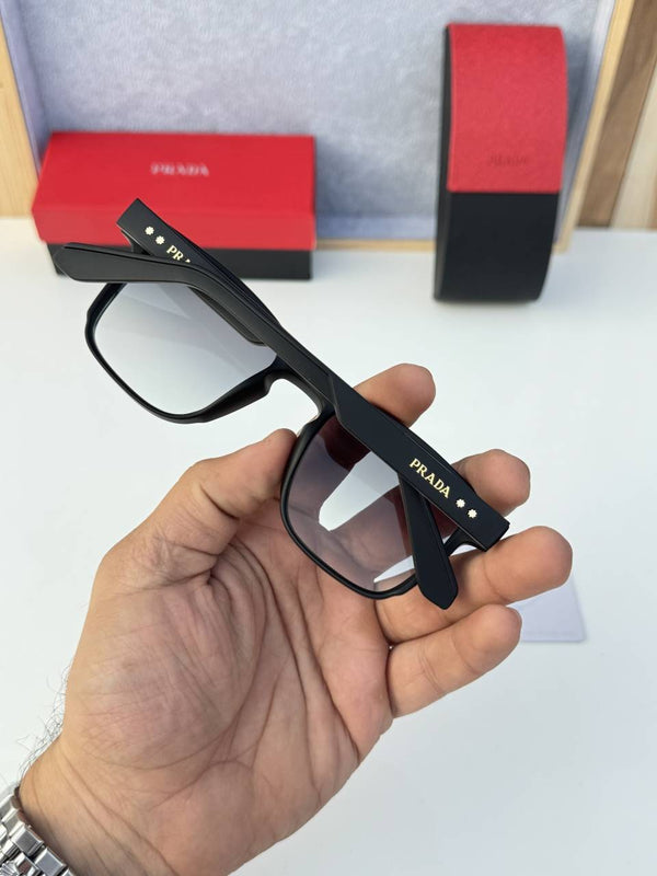 Prada_664_shaded