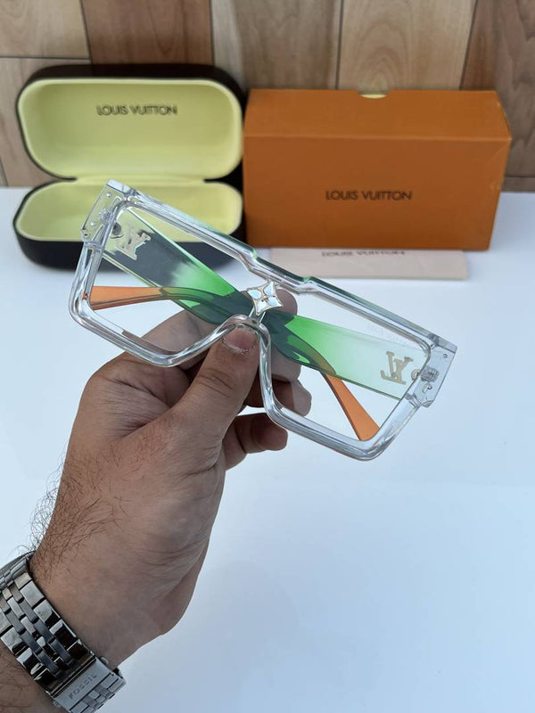 Louis Vuitton_8630_plano