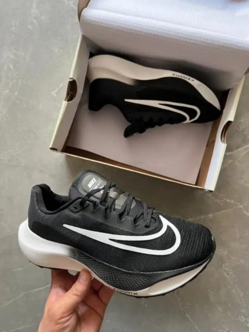 Nike Zoom Fly Black White
