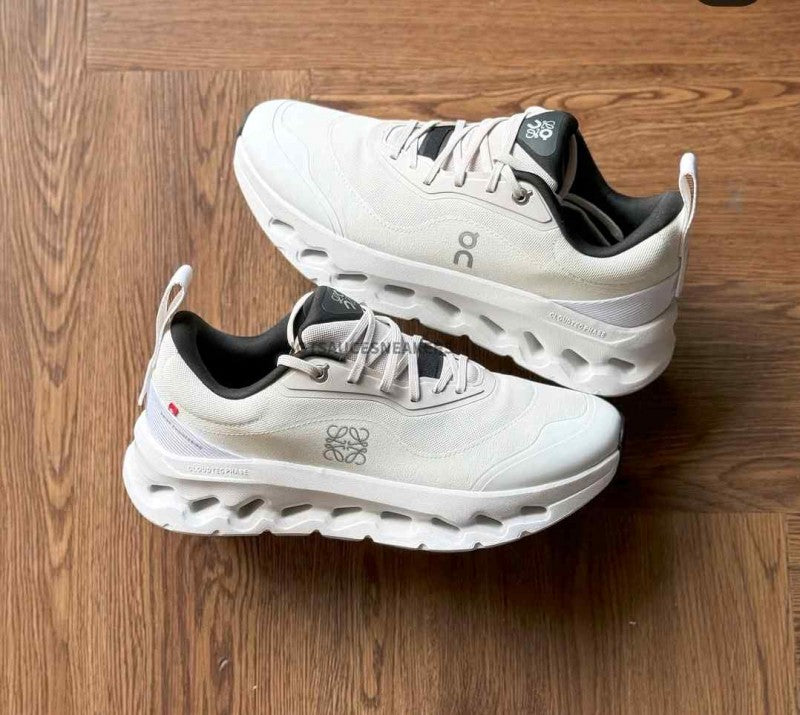 LOEWE X ON Cloudtilt 2 0 white green