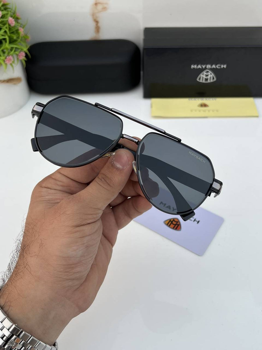 Maybach_72395_black_silver