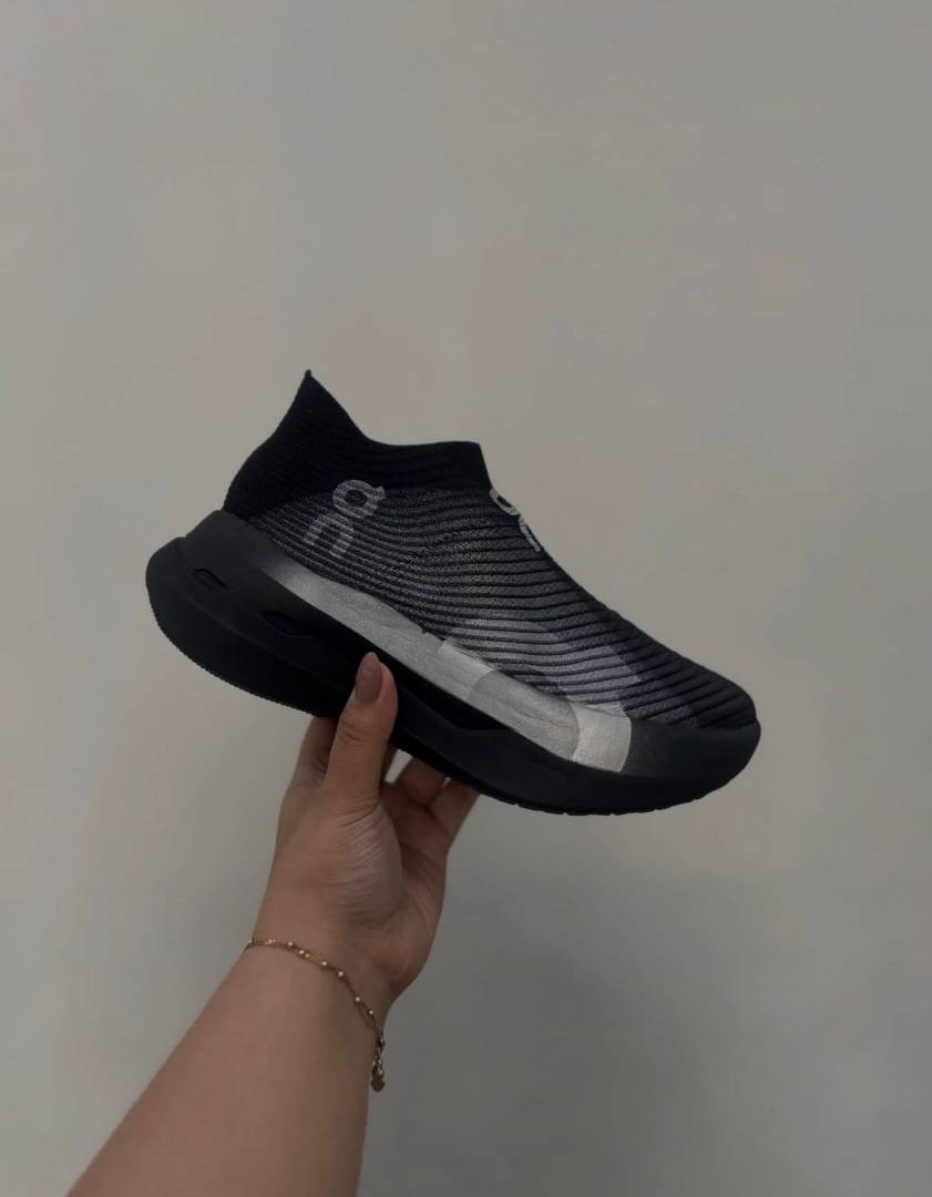 On Cloud Boom Strike SL Black Grey
