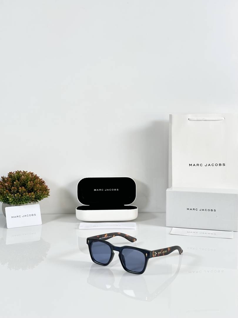 Marc Jacobs 1125 Tiger Blue