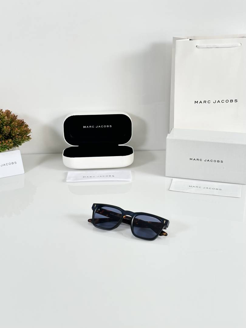 Marc Jacobs 1125 Tiger Blue