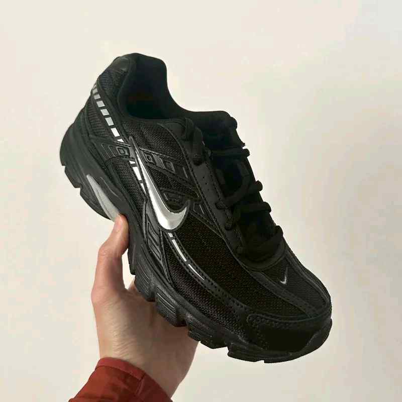 Nike Initiator Black Grey Silver