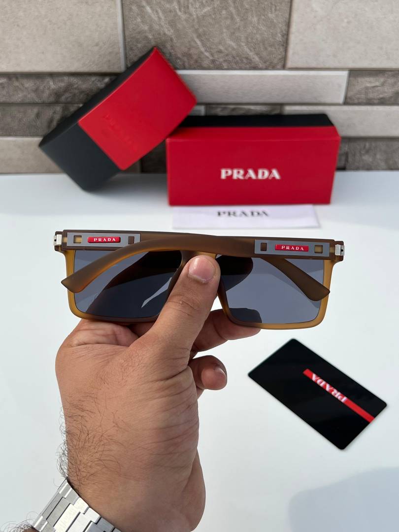 Prada_8947_peach_black