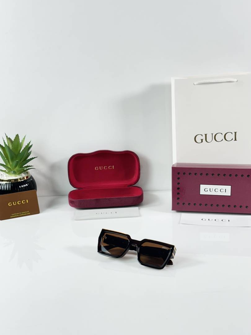 Gucci 02 Gold Brown