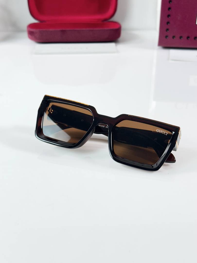Gucci 02 Gold Brown
