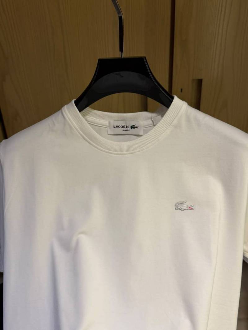 Lacoste IMPORTED STORE ARTICLE T SHIRT x