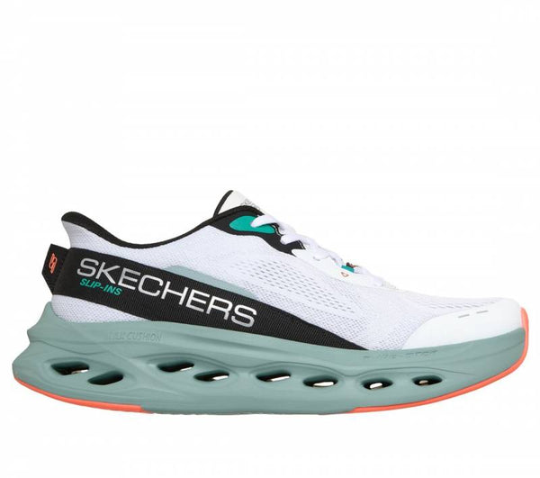 Skechers Max Cushioning Glide-Step - A Slip-ins running shoes