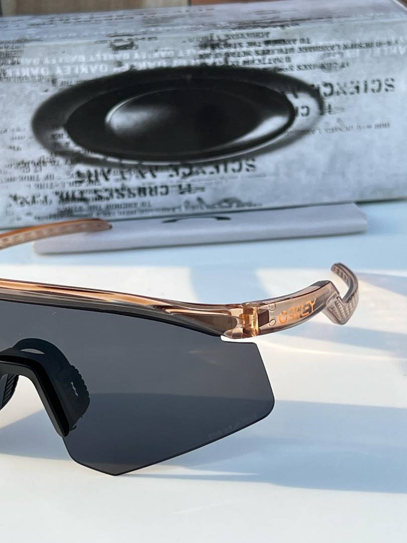 Oakley _4929_peach