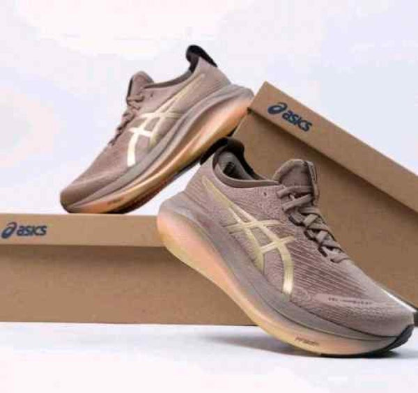 Asics Gel-Nimbus 27 Luxe 1027