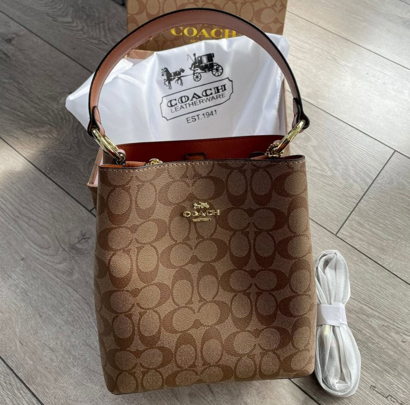 Coach_Mollie_22_Bucket_Bag_With_OriginalBo