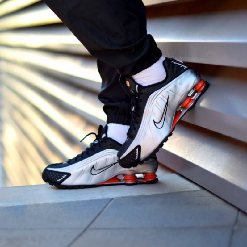 Nike Shox R4 Black Metallic Silver sale
