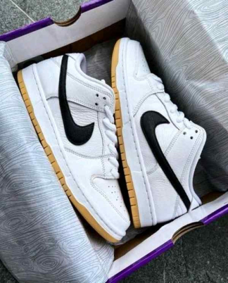 Nike sb dunk low white gum