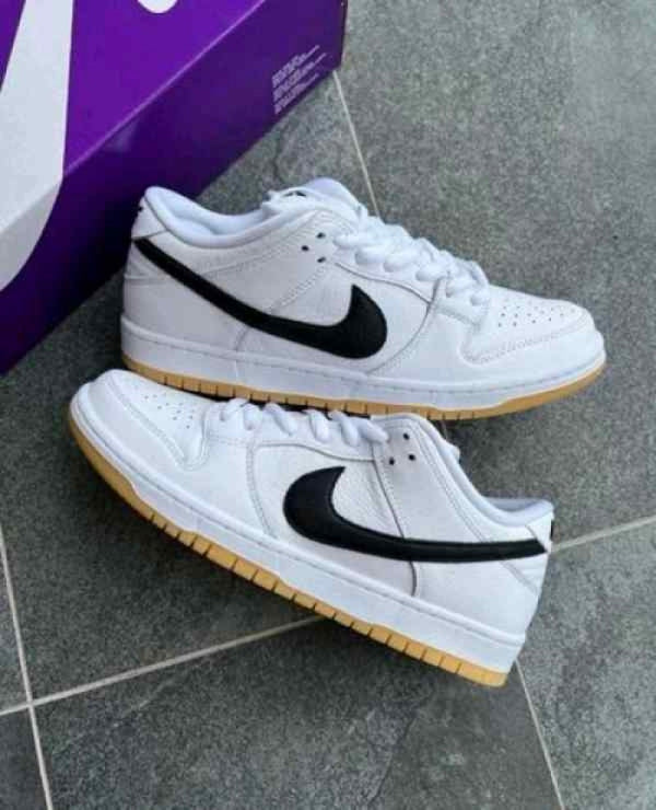 Nike sb dunk low white gum