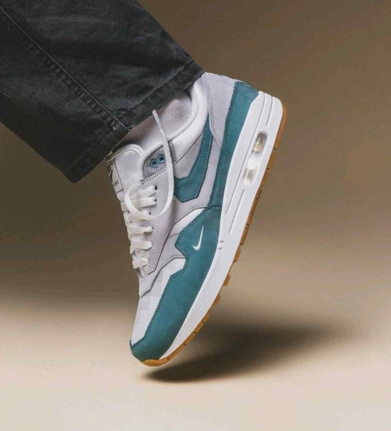 Nike Airmax 1 Swoosh Low Poly 224
